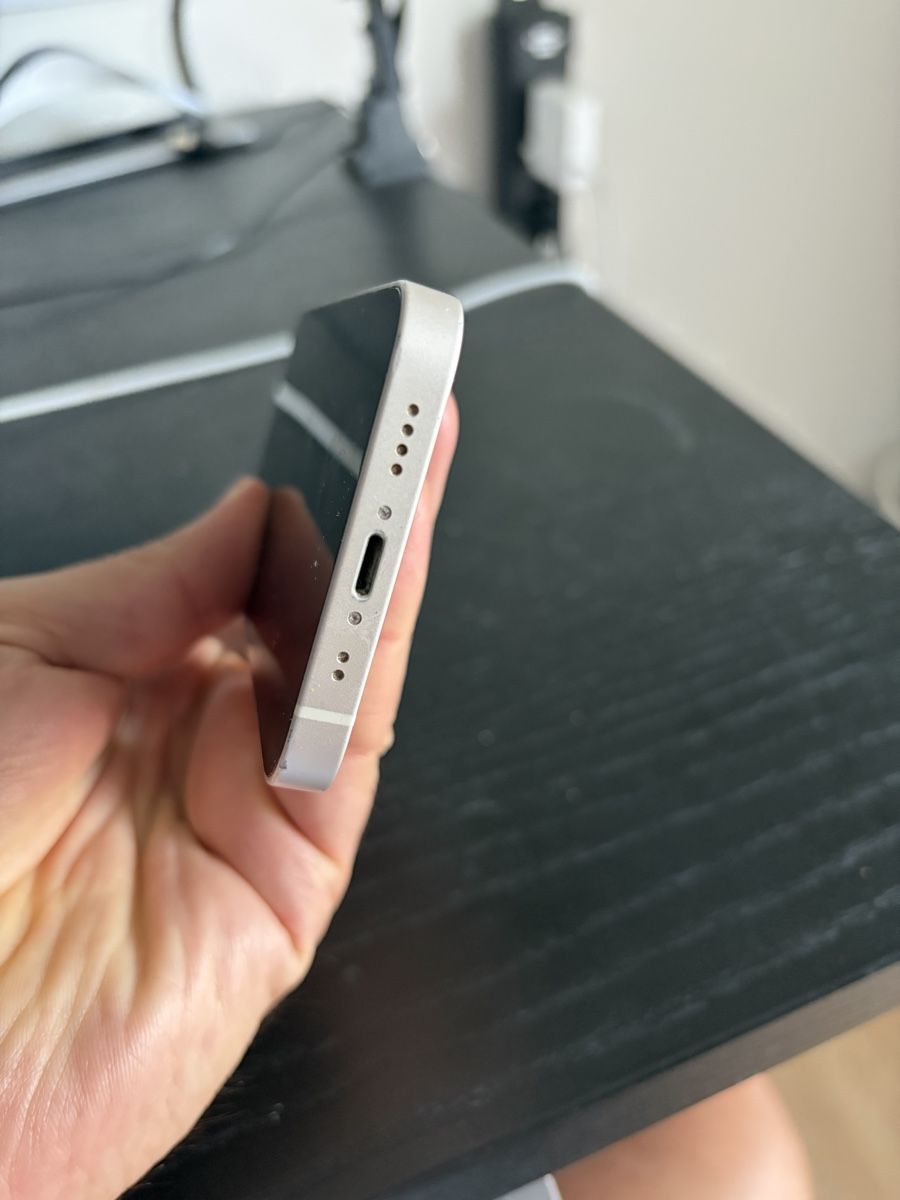 Apple Telefoni cellulari / Smartphones: Apple iPhone 12 mini - 64GB - White - Unlocked - Excellent! – Usato da Schneisingen venduto da constantin_nic 3