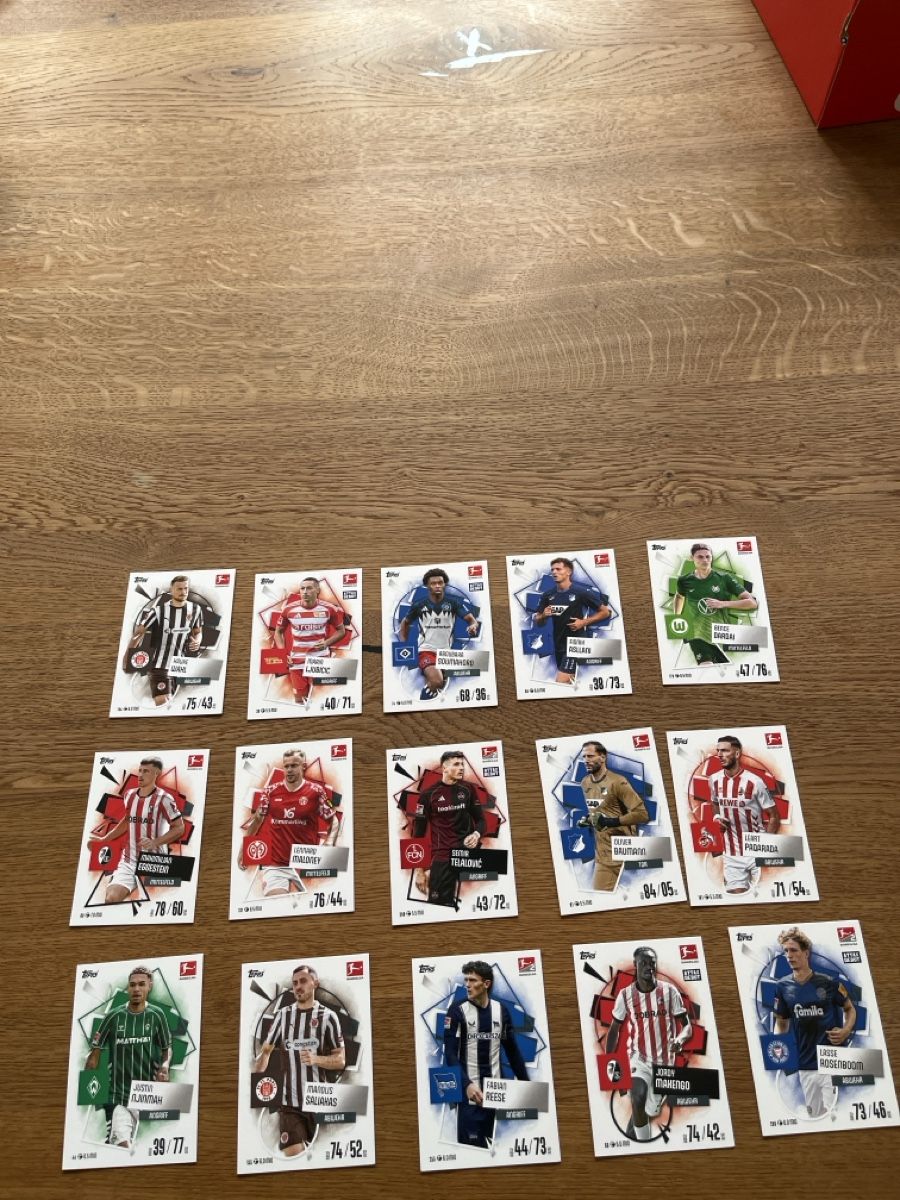 Sammelbilder & Trading cards: Fussballkarten – Gebraucht aus Hofstatt von ryb_qlf8