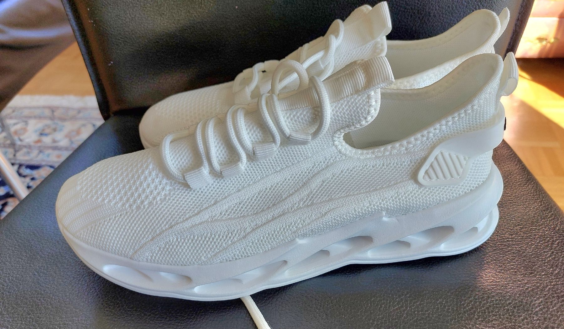Chaussures femmes: NEUE Sommer Sneaker Gr.38 – Neuf avec emballage d'origine à Balsthal par Trendline55 5