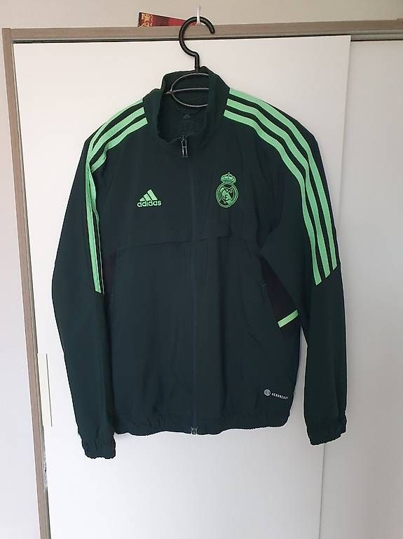 Giacche: Veste foot Adidas real Madrid – Usato da Chavornay venduto da er_yy7k 2