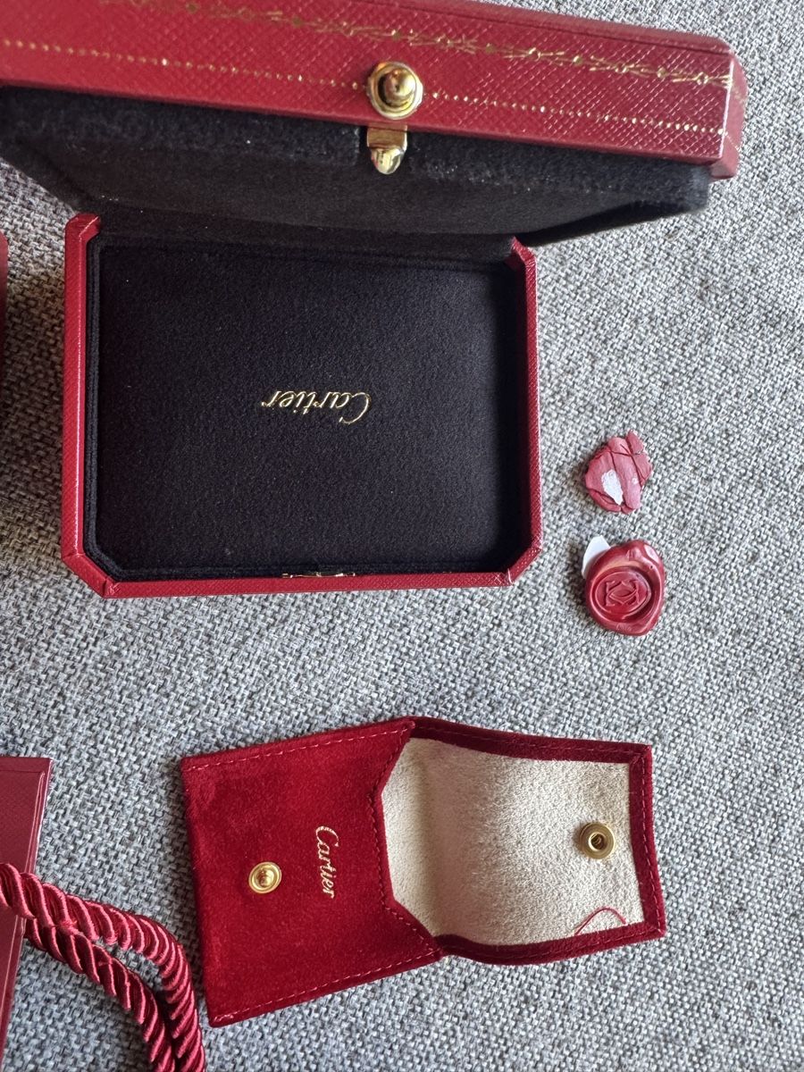 Alle Dekorationen: Cartier-Etui, Verpackung. Original. – Gebraucht aus Forch von naz_fr7n 2
