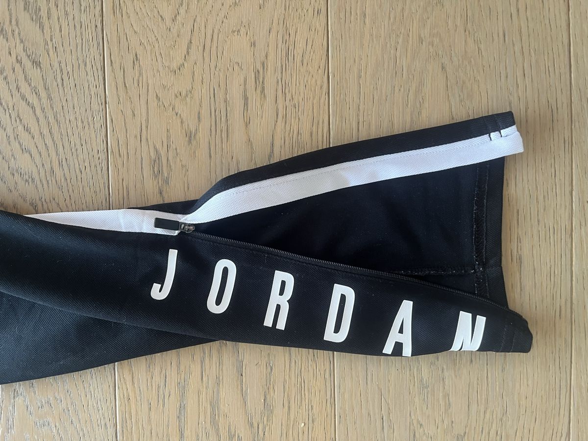 Jordan Hosen: Jogging Jordan noir taille XS – Neu (gemäss Beschreibung) aus Delémont von bouboute01 3