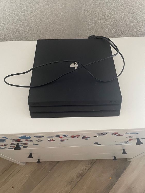 Ps4 pro1tb noir defekt sans sans cable Kaufen auf Ricardo