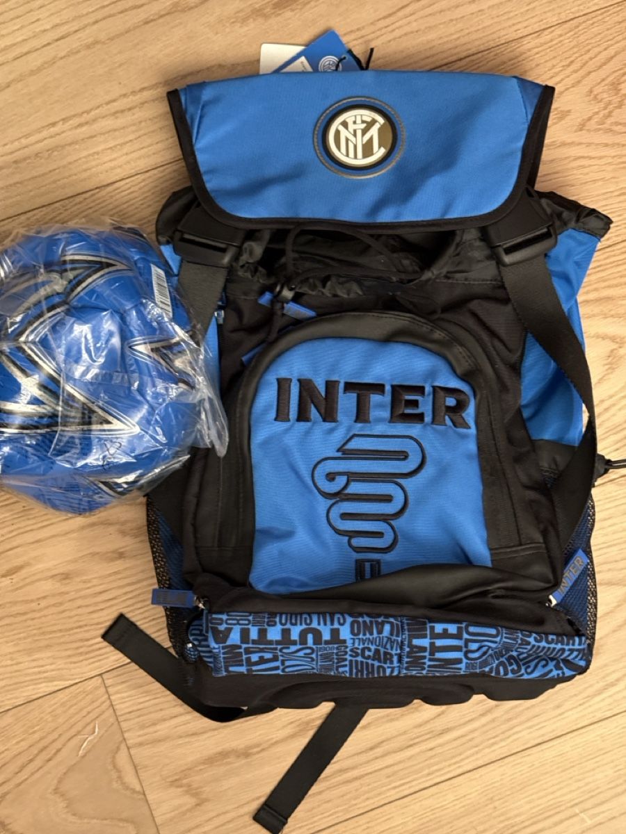 Zaini: New Inter Milan Backpack & Ball Set - Great Gift! – Nuovo e nell'imballaggio originale da Geneve venduto da fed_grg5 2