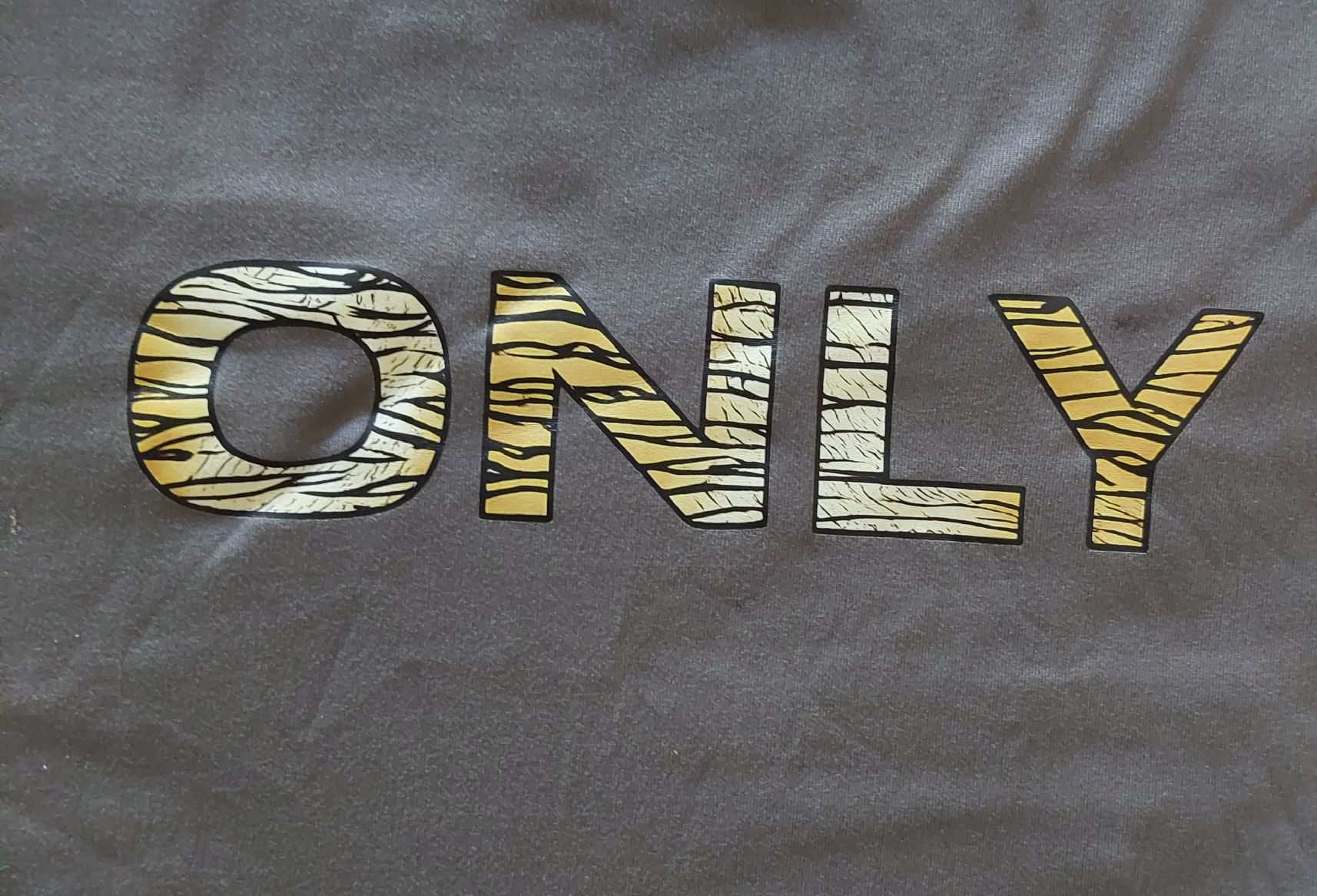 Only T-shirt: NEUES T'Shirt von ONLY passend CH34-36 – Nuovo e nell'imballaggio originale da Balsthal venduto da Trendline55 1