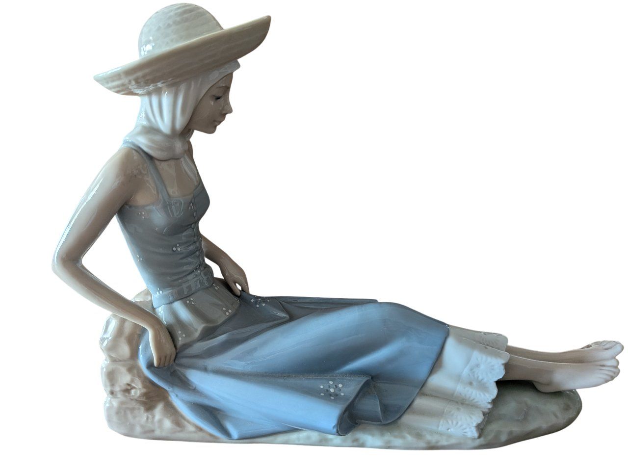 Lladro Statuette: Llandro Nao sitzende Frau – Usato da Effretikon venduto da Mgossner 2