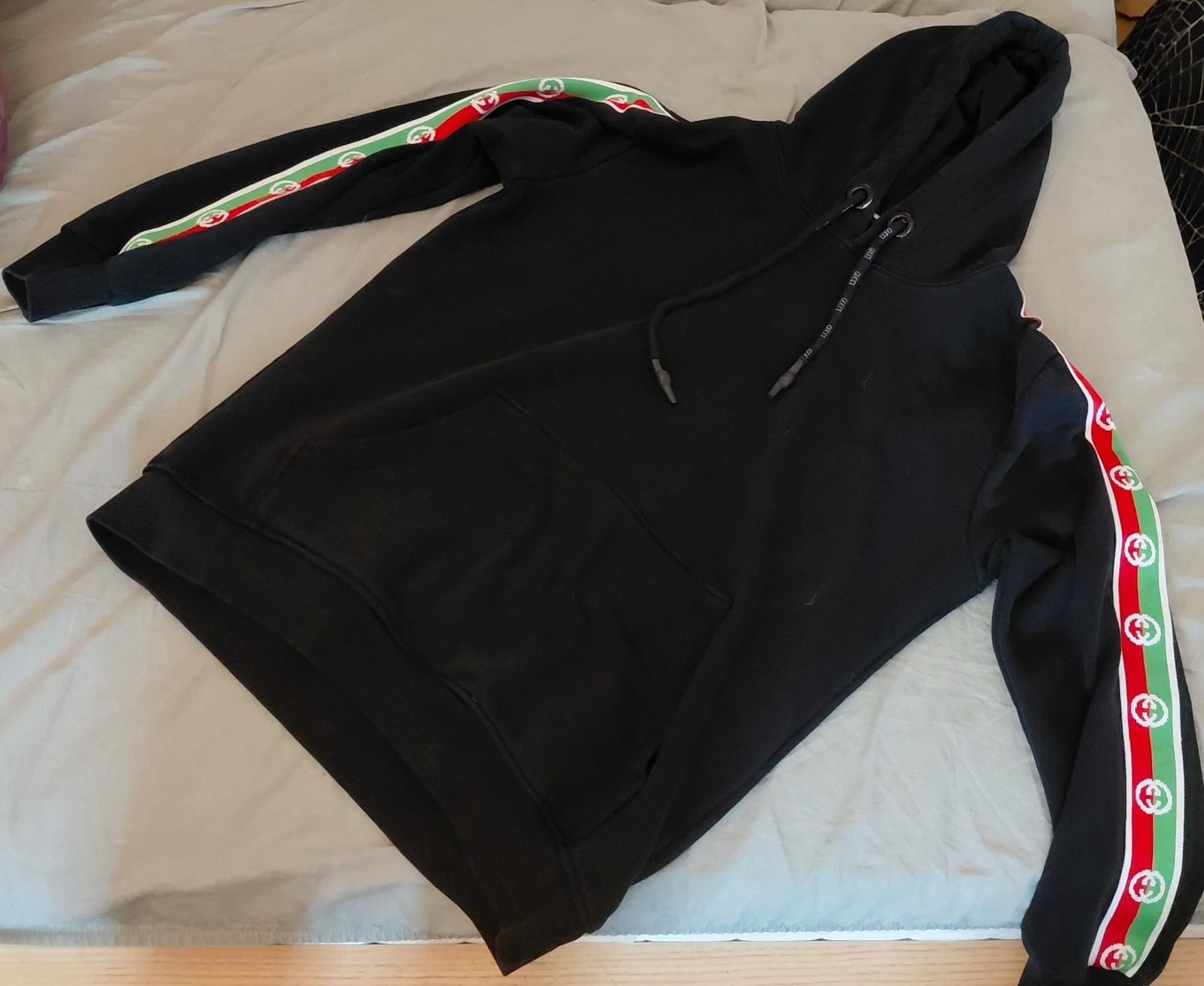 Gucci Maglioni & Felpe: gucci interlocking G stripe hoodie – Usato da Basel venduto da sen_6rs7
