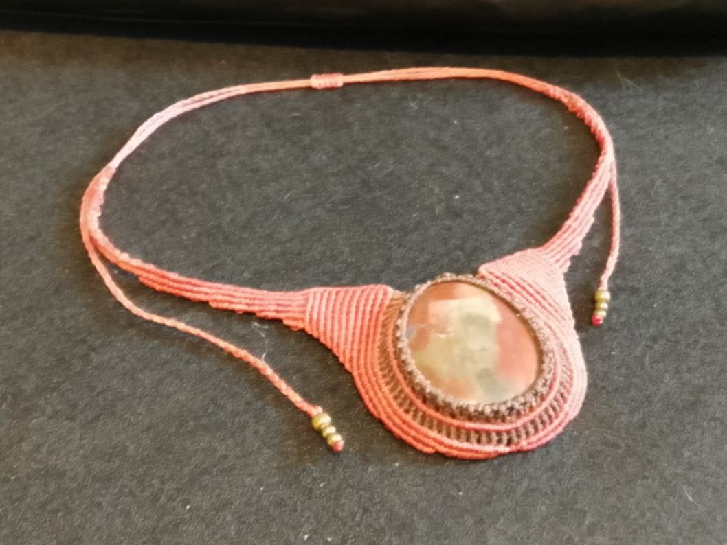Catenine: handgemachte Makramee Kette / Collier mit Heliotrop – Nuovo (secondo la descrizione) da Pfäffikon ZH venduto da Emporos_42