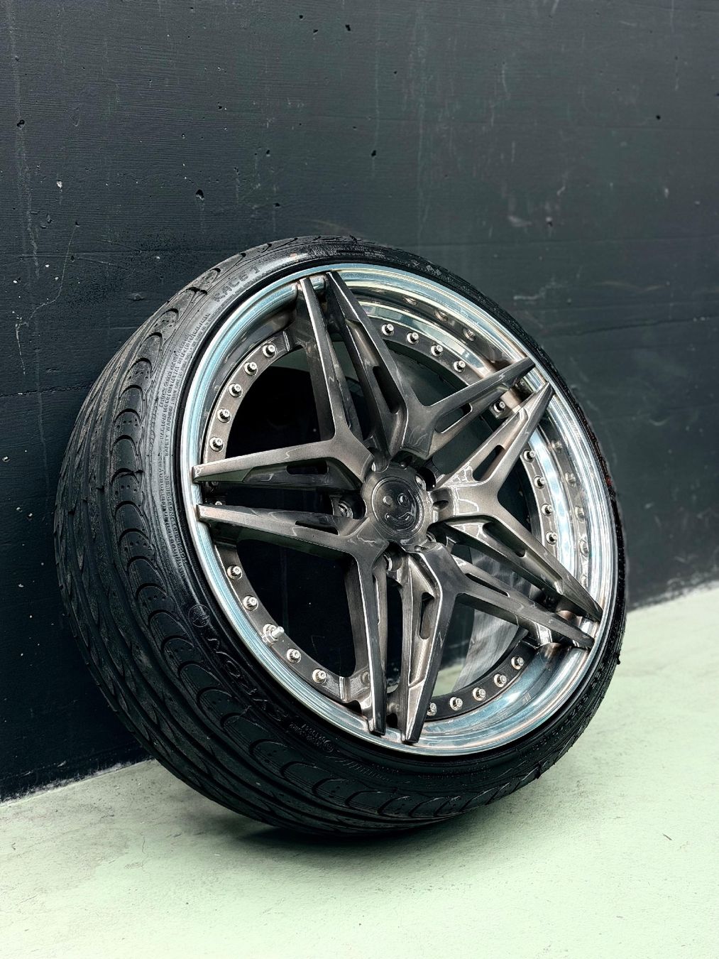Felgen: Lowide 2-Teiler Alufelgen LK 5x112 – Neu (gemäss Beschreibung) aus Kriegstetten von Stwoki 2