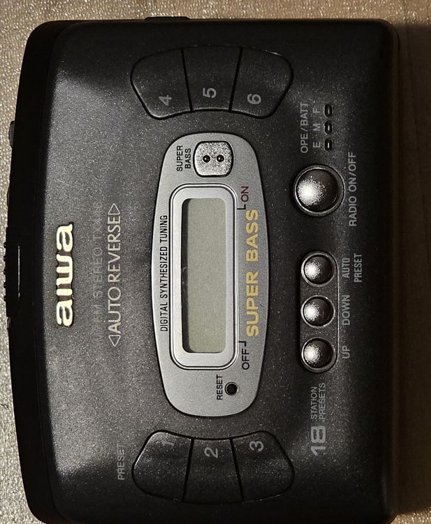 Walkman Vintage Aiwa HS-F1 - Lecteur Cassettes Argenté, état Correct