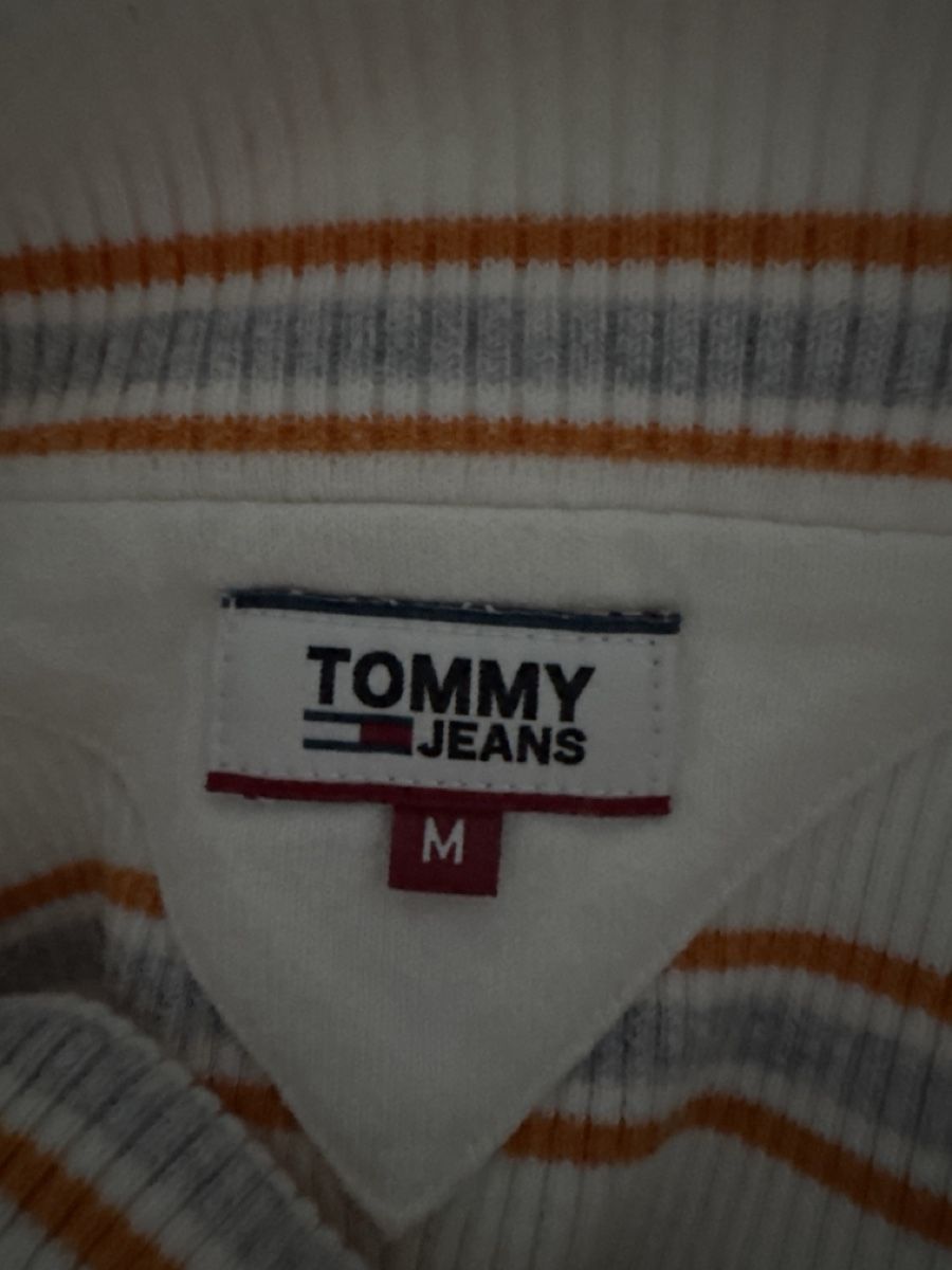 Tommy Hilfiger Maglioni & Felpe: Tommy Jeans Langarmshirt, Off-Shoulder, Gr. M, – Nuovo (secondo la descrizione) da Rupperswil venduto da simonekaalund 1