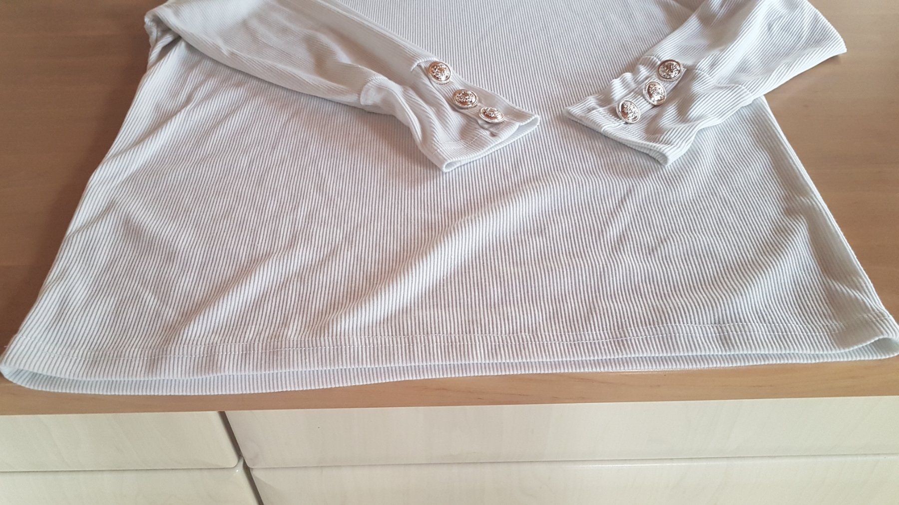 Pulls & Sweat-shirts: Pull blanc col roulé taille M – D'occasion à Villiers par san_jn5w 3