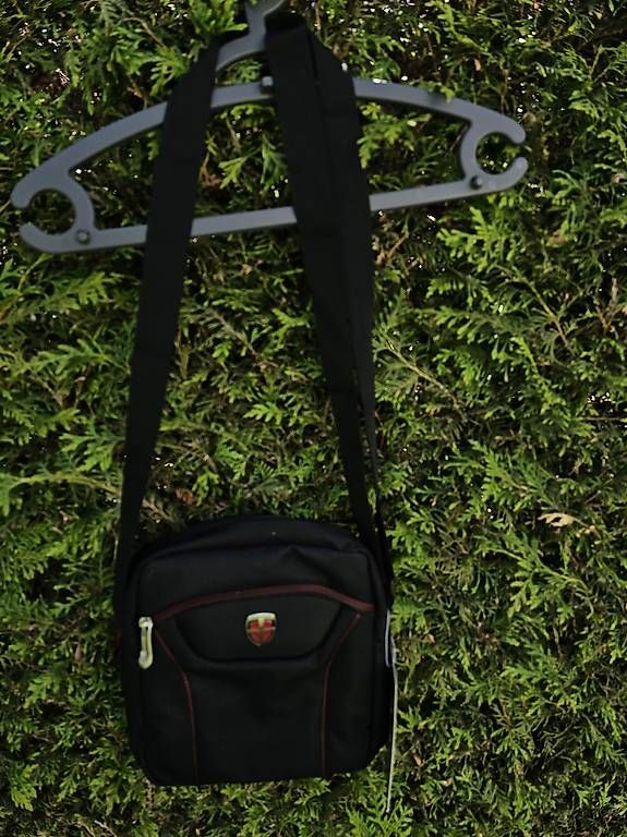 Altro in  Abbigliamento & Accessori: Tracolla da viaggio – Usato da Sonvico venduto da bab_2znh
