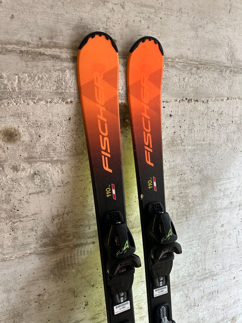 Fischer Skis: Fischer RC4 Kinder Ski 110cm – Gebraucht aus Emmenbrücke von karkarkar 1
