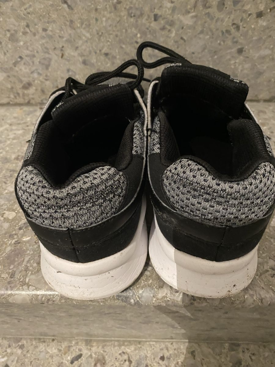 Herrenschuhe: Jackshibo Sportschuhe – Gebraucht aus Rorschach von lvi_p29s 2