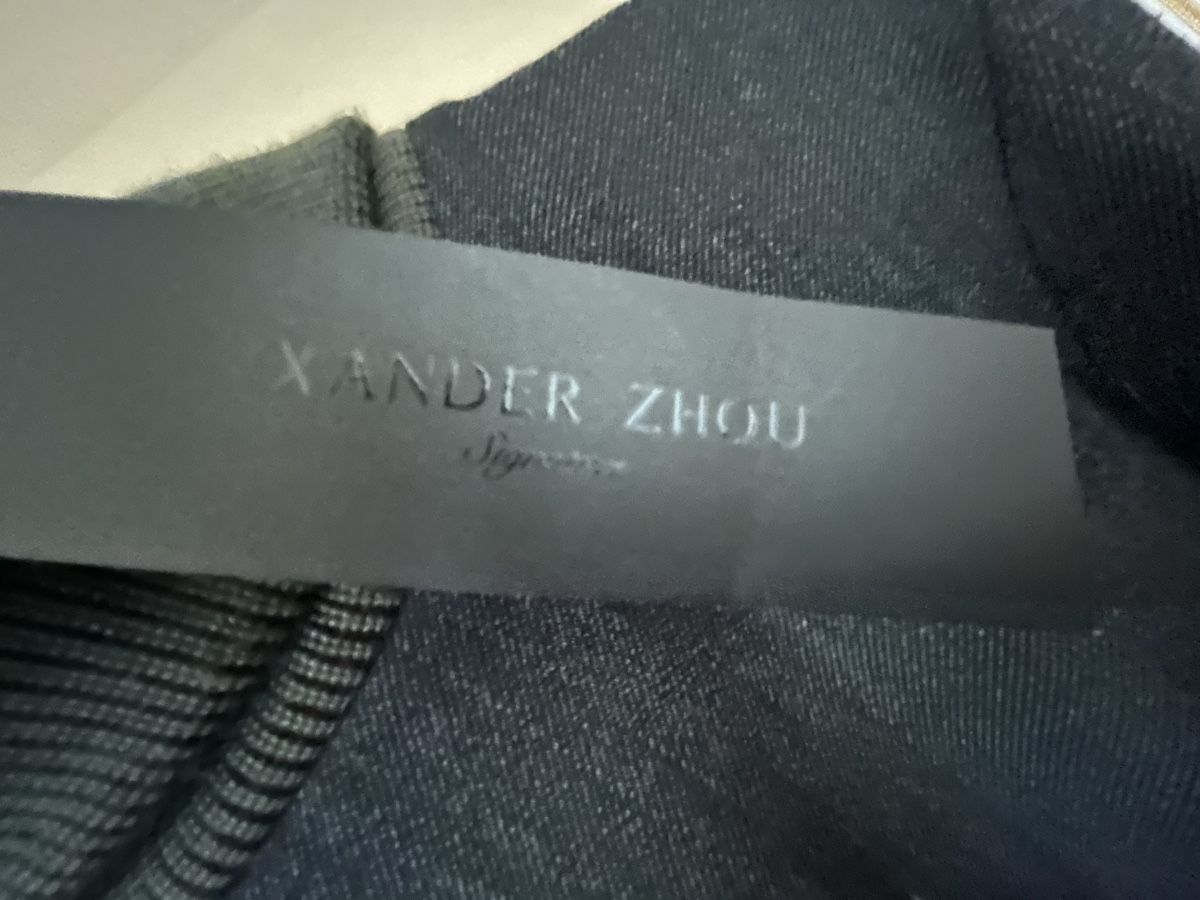 Maglioni & Felpe: Xander Zhou Rollkragenshirt, Top Zustand, Grösse M – Nuovo (secondo la descrizione) da Freienwil venduto da Nompumelelo 3
