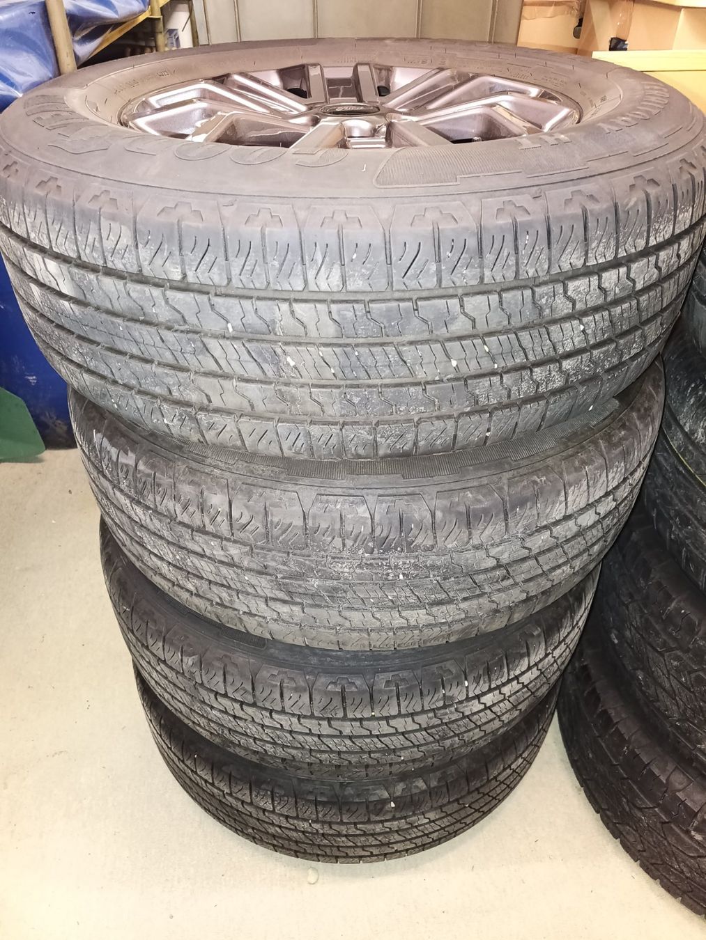 Pneumatici & Ruote complete: Komplettrad Ford Ranger 2024 – Usato da Maur venduto da Ux 2