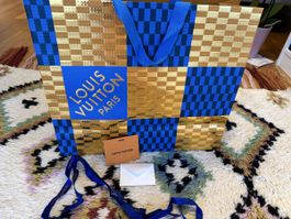 Sac Vuitton + enveloppe + carte