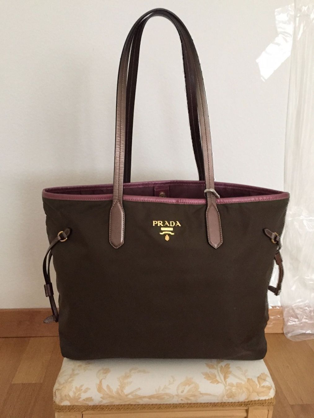 Prada Taschen für Damen: Original Neu Prada Tasche – Neu und originalverpackt aus Zürich von AngelRE