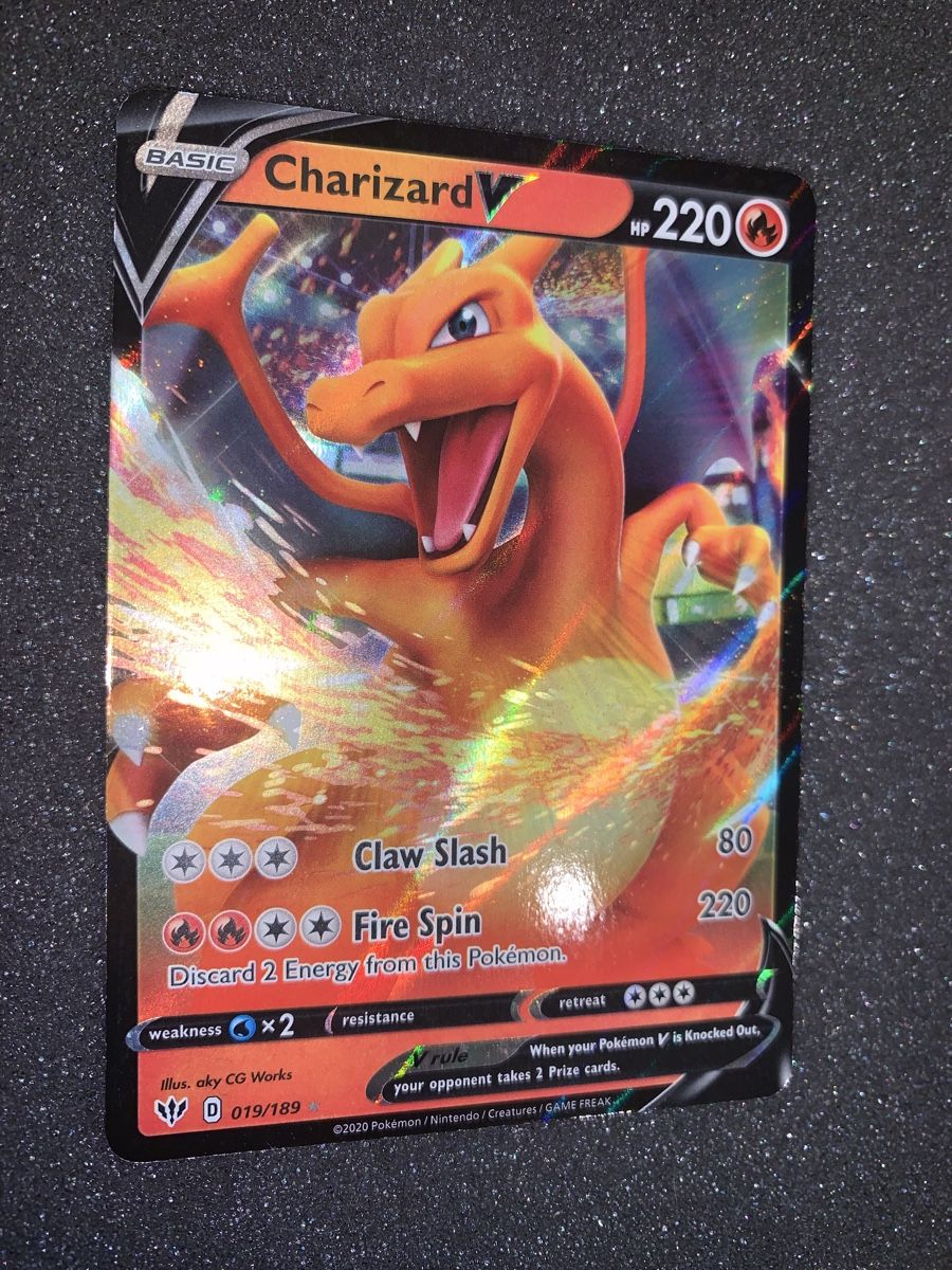 Pokémon Carte collezionabili: Charizard V 019/189 V 220 HP – Usato da Bironico venduto da ars_z6lb 2