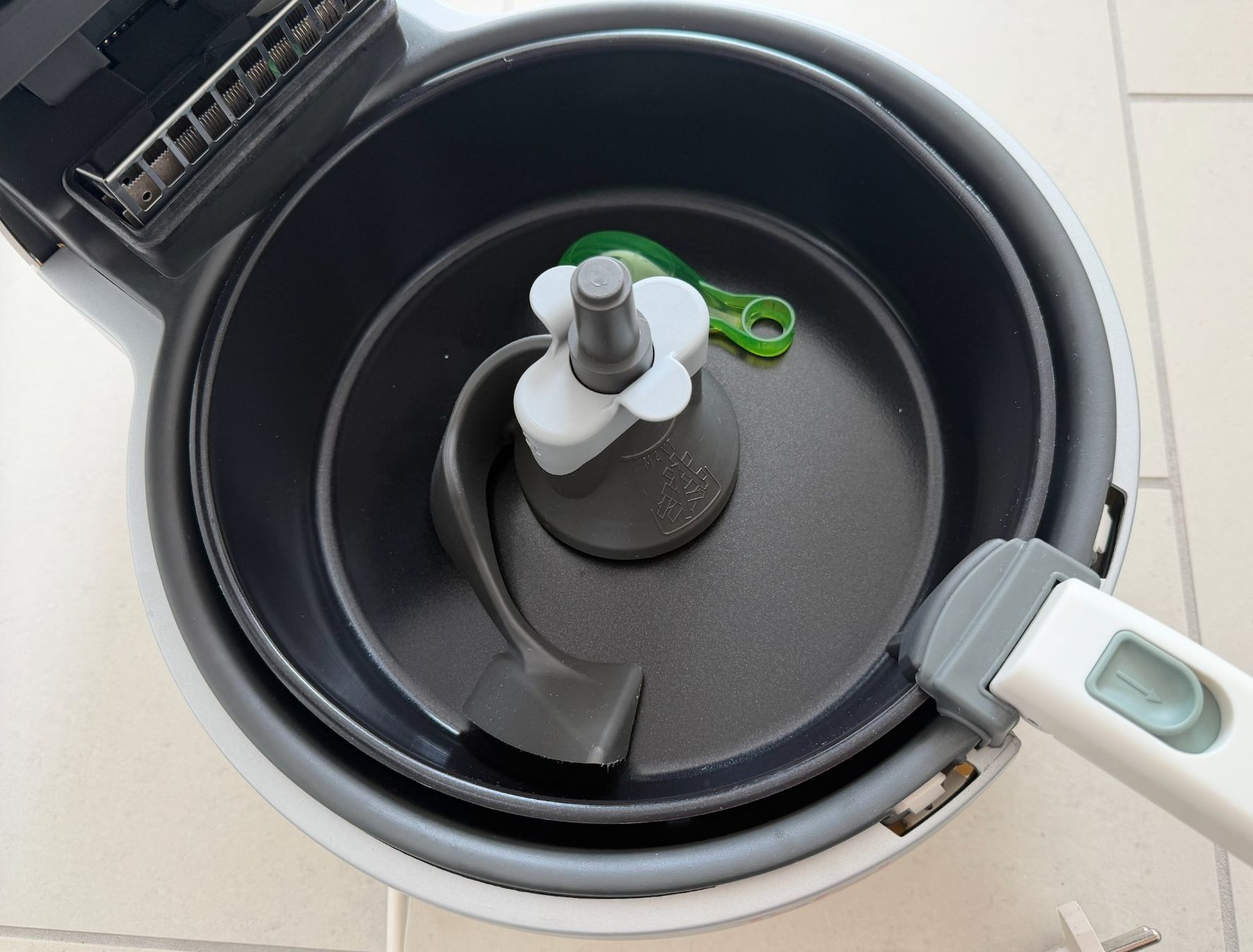 Tefal Elettrodomestici da cucina: Tefal - Actifry Heissluftfriteuse – Usato da Kilchberg ZH venduto da Naori12 4