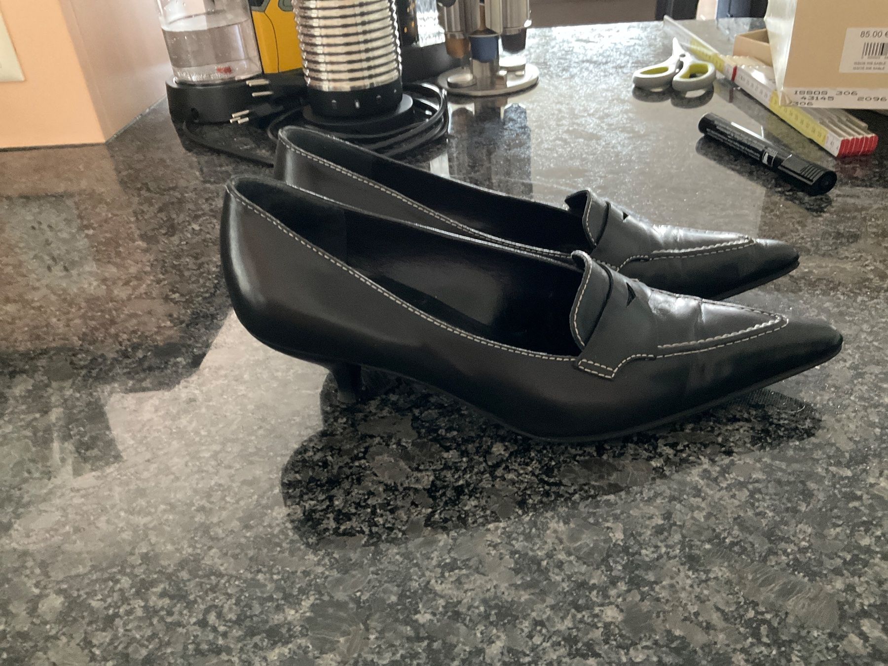 Scarpe da donna: Escarpins en cuir marine p.39 – Nuovo (secondo la descrizione) da Murten venduto da Louis1954 1
