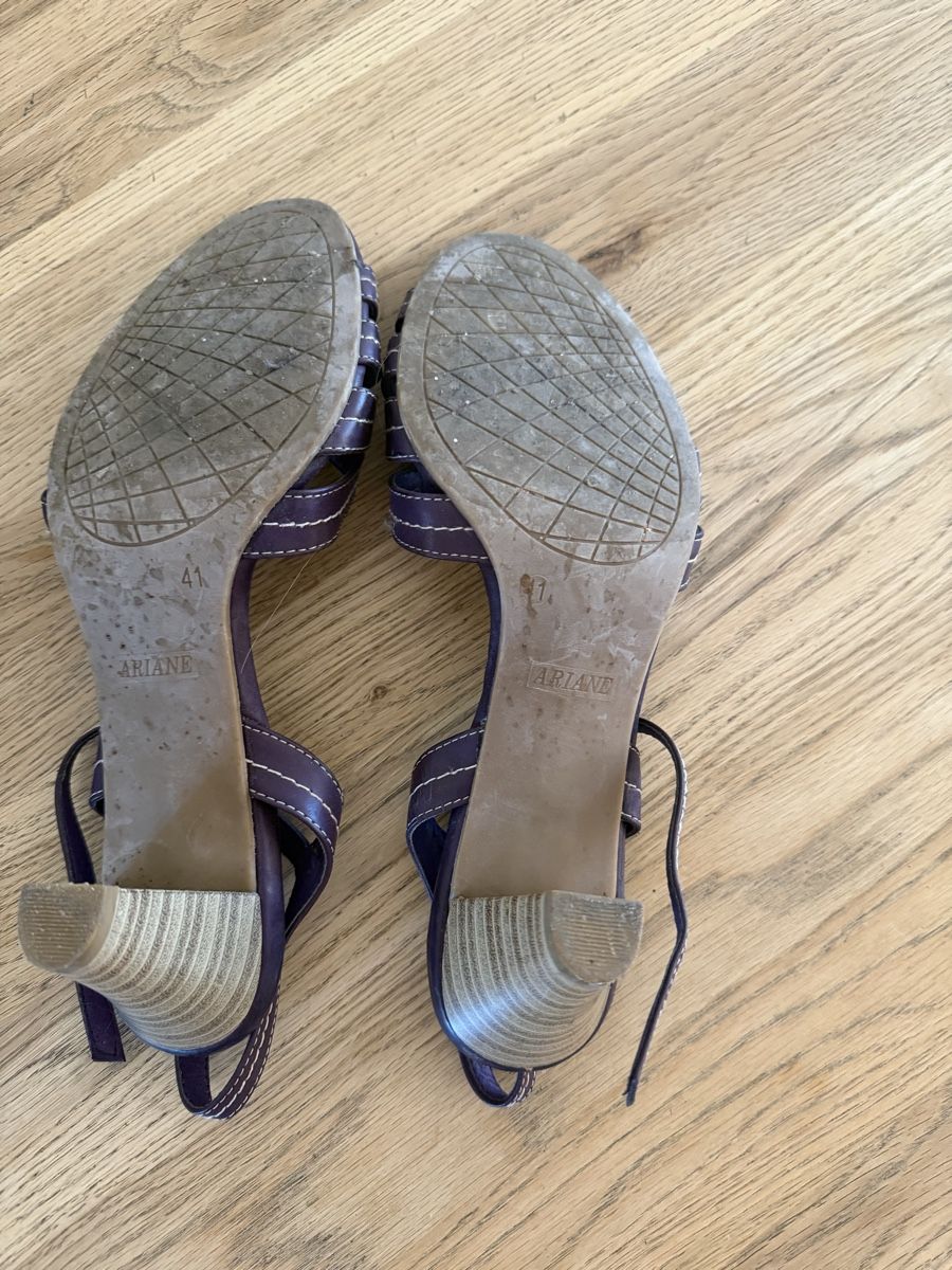 Chaussures femmes: ARIANE Damen Sandalette lila Gr 41 – D'occasion à Bonstetten par norisknofun123 3