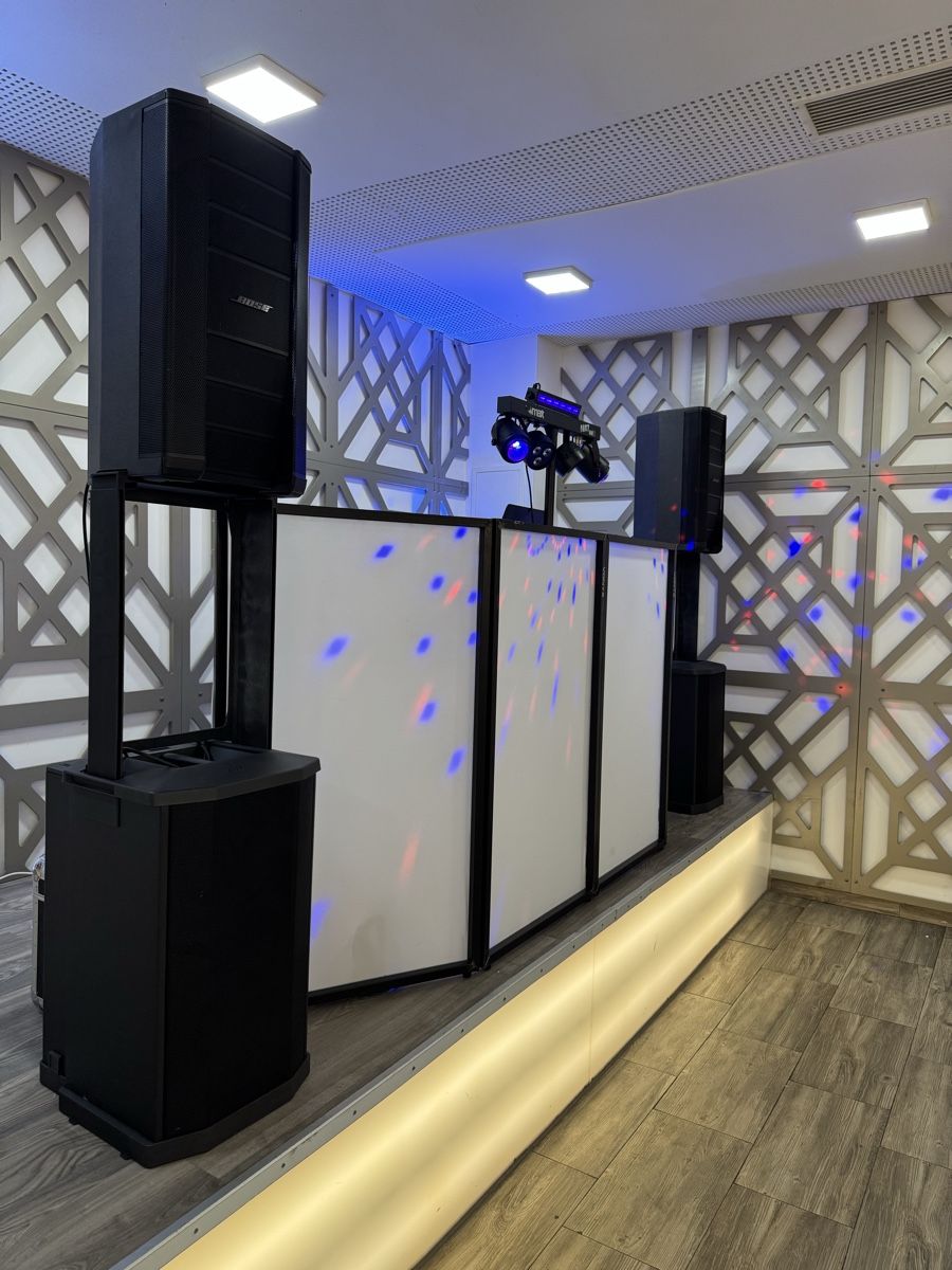 Carillon: Bose F1 Model 812 Flexible Array Loudspeaker - Perfect! – Usato da Reigoldswil venduto da maslah 8