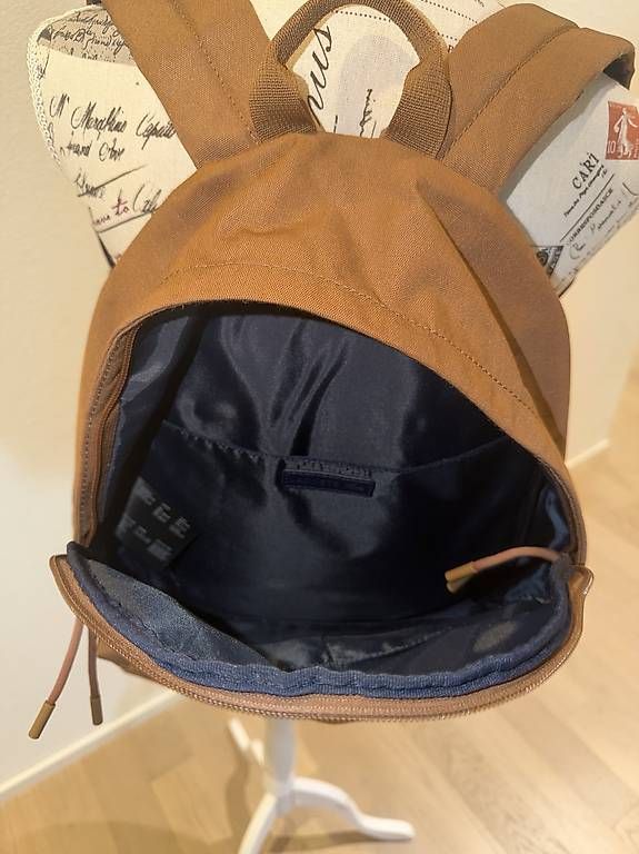 Zaini: Lacoste Rucksack braun – Usato da Hinwil venduto da zu_zuli 1