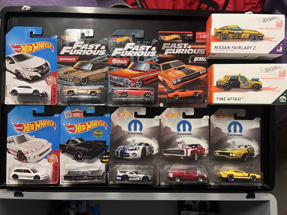 Hot Wheels Modellini d'auto: Lot hot Wheels – Nuovo e nell'imballaggio originale da Lausanne venduto da kamikazy 1
