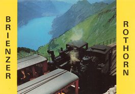 Brienz-Rothorn-Bahn Locomotiva vapore vista sul Lago Brienz