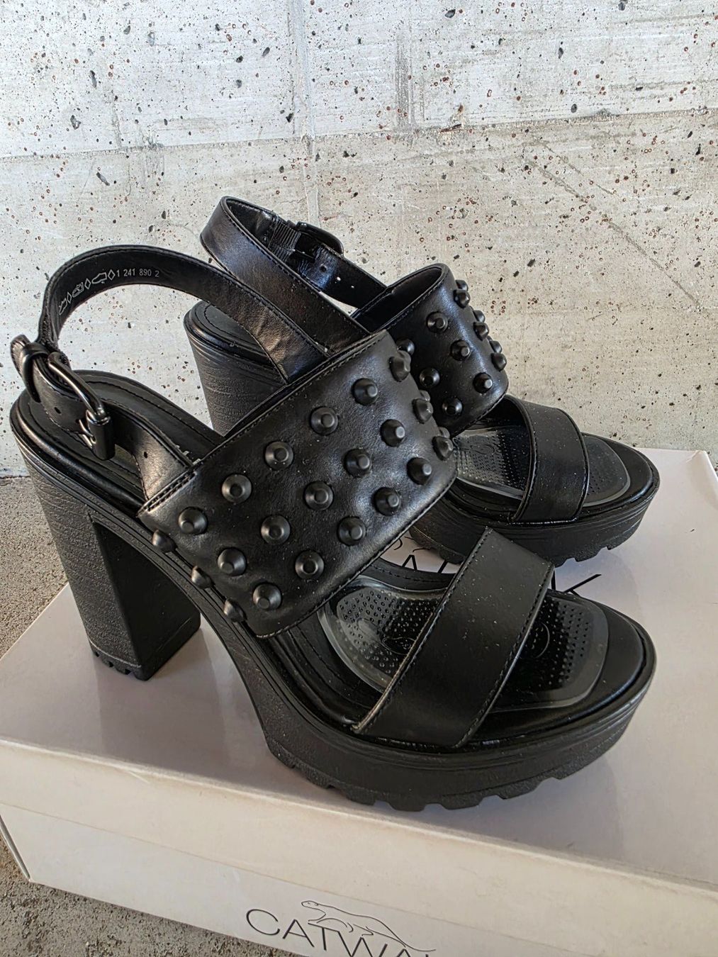Scarpe da donna: Damen Schuh Catwalk Grösse 36 – Usato da Walterswil BE venduto da Lonitti 6