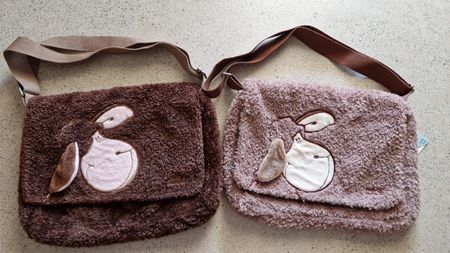 Flauschige braune Nici Tasche