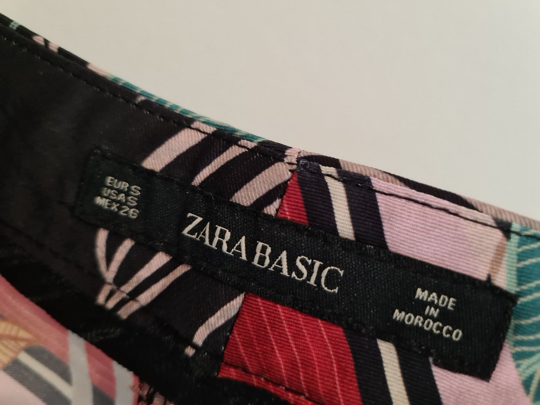 Zara Pantaloni: Sommerhose GR S – Usato da Langnau am Albis venduto da Judithsebi 2