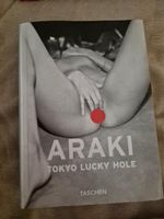 Livre Araki Tokyo Lucky Hole Taschen bon état