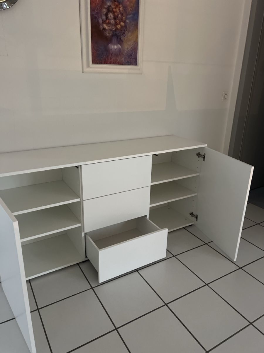 Kommoden: Sideboard weiss mit drei Schubladen gebraucht – Gebraucht aus Oberuzwil von DanaB01 2