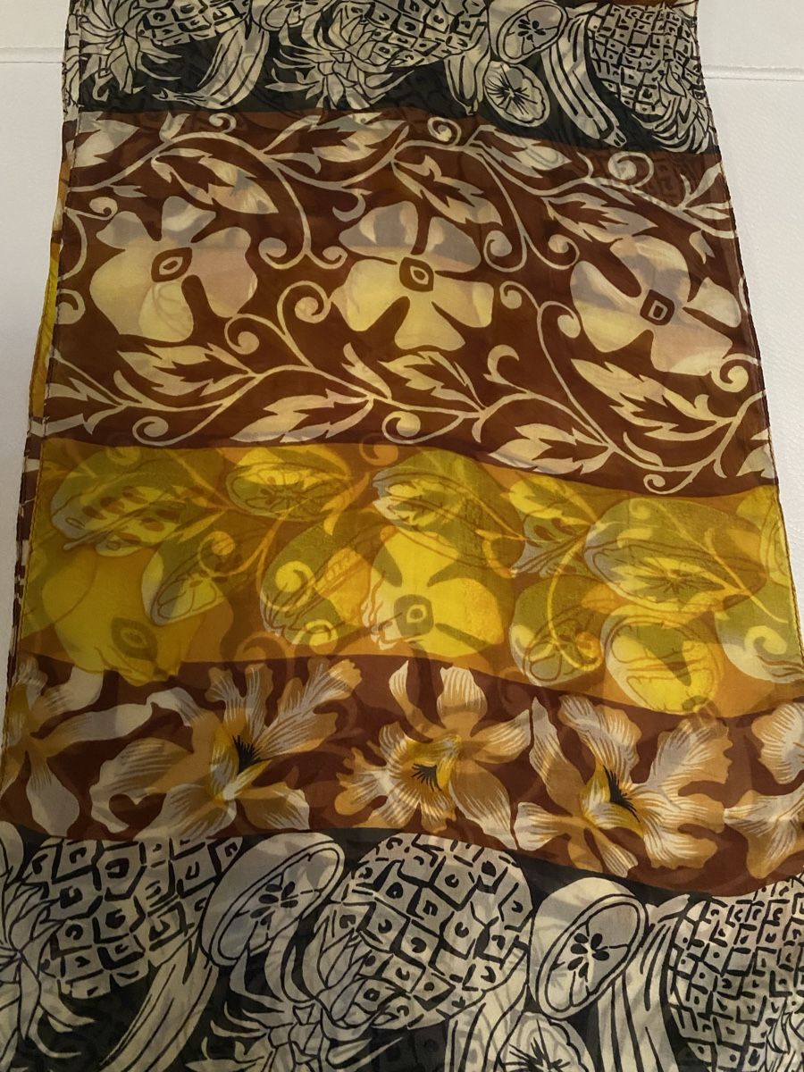 Foulard & Sciarpe: Seiden Schal 🌸 – Usato da Opfikon venduto da Luis144 3