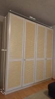 Weisser Kleiderschrank mit 4 Türen – 200 × 215 cm