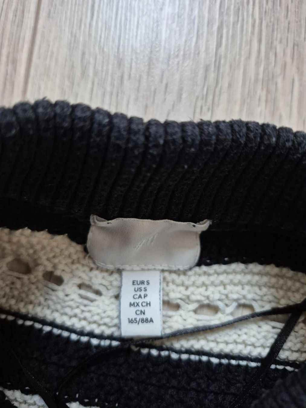 H&M Pullover & Sweatshirts: H&M Pullover Grösse S – Gebraucht aus Oberdorf NW von Raf. 1