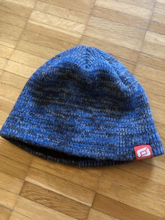 Warme Wintermütze Belowzero Grösse One Size blau schwarz
