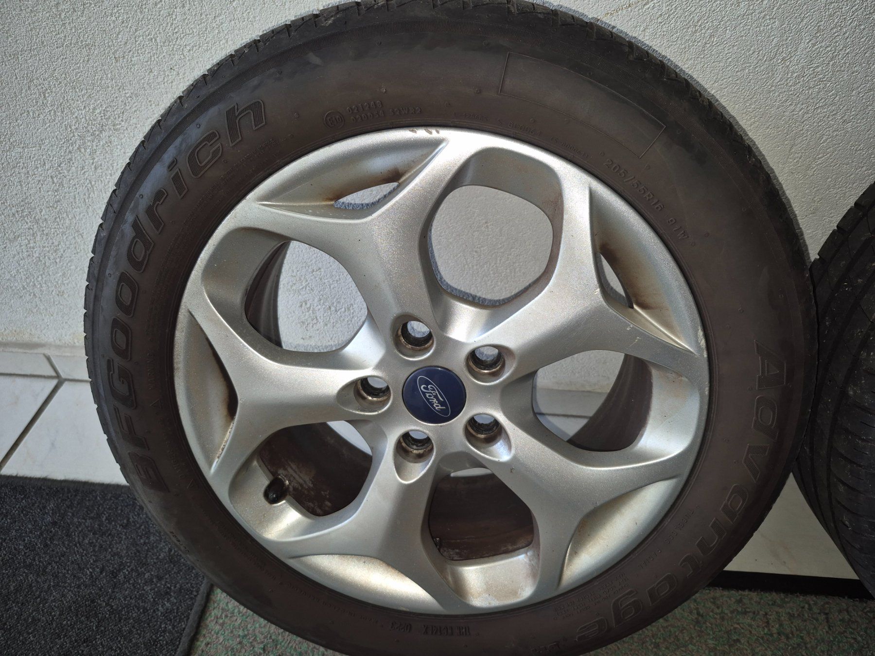 Ford Cerchioni: Pneus avec jantes Ford Focus 2008. – Usato da Le Locle venduto da archerblanc 7