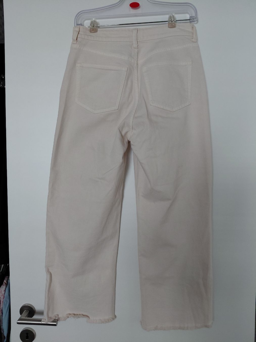 H&M Jeans: Straight Leg Jeans Stretch von H&M – Usato da Geuensee venduto da sonnenstunden 1