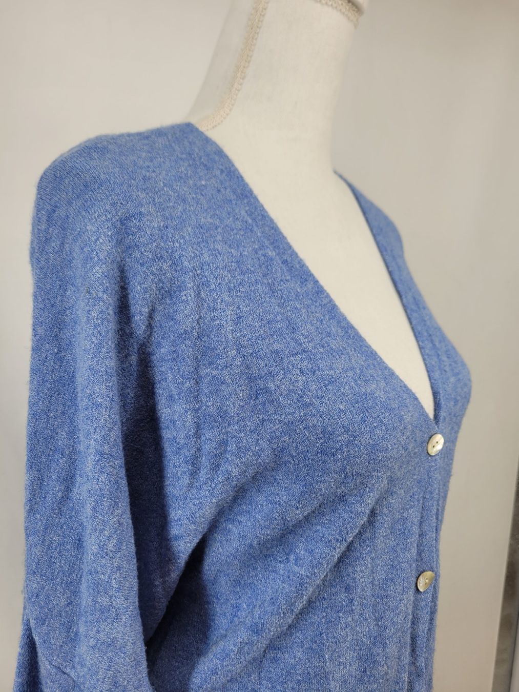 Gilet & Giacche senza maniche: Cardigan bleu clair – Usato da Lausanne venduto da PlusValue_Lausanne 1