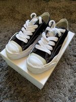 Maison Mihara Schuhe Grösse 42