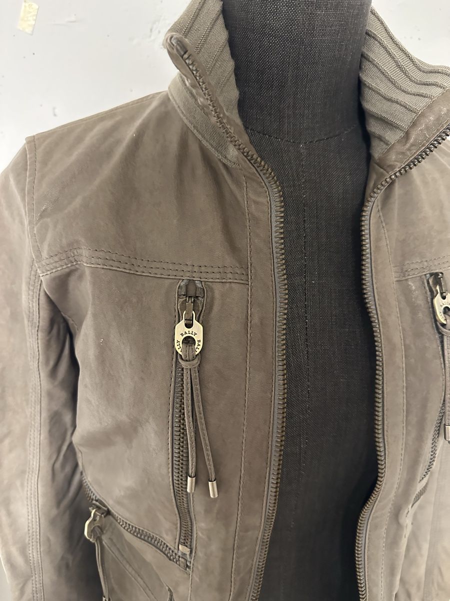 Bally Giacche: Bally Leather Jacket, IT 40, Lambskin, Olive Green, Chic 51 – Nuovo (secondo la descrizione) da Sarnen venduto da vik_jw5z 3