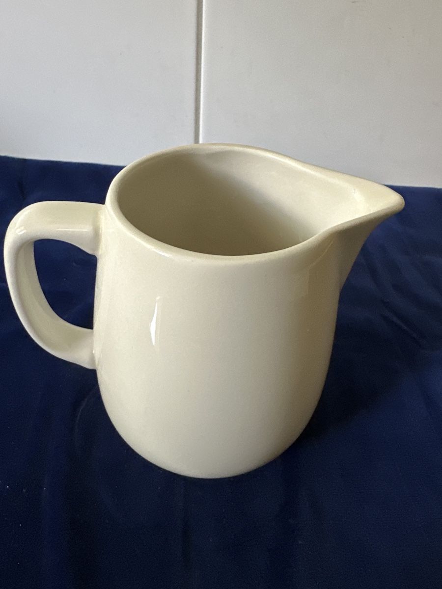 Rössler Carafes: Kleine Rössler Milchkrug 0.65 Liter  – D'occasion à Zürich par Chaeffeler 1