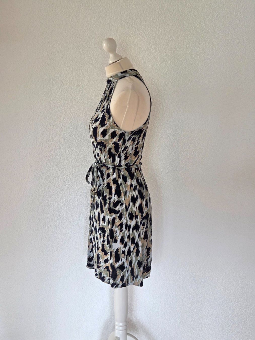 Vero Moda Vestiti: Kleid Vero Moda – Nuovo (secondo la descrizione) da Wängi venduto da Bibo4. 5