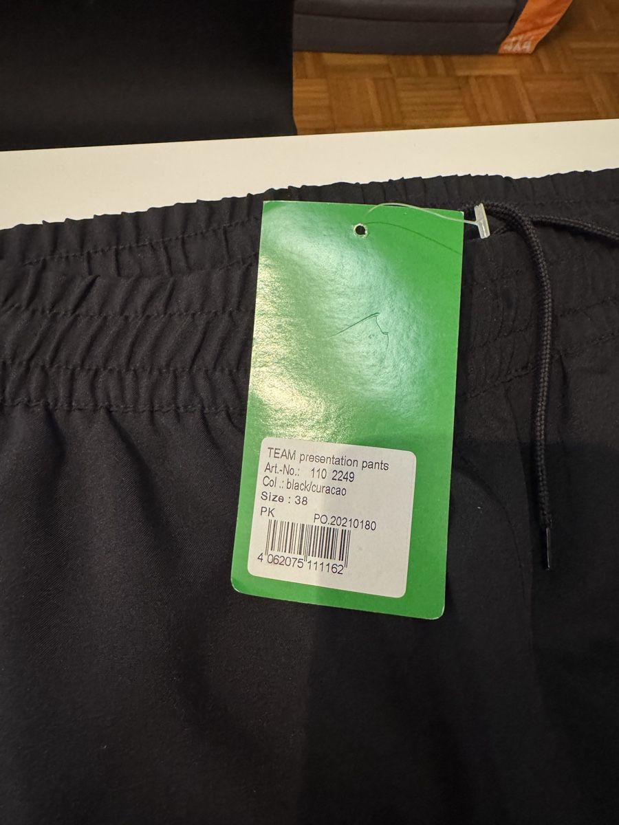 Erima Hosen: Erima Trainingshose Gr. 38 Neu mit Etikett – Neu und originalverpackt aus Suhr von Oppel 5