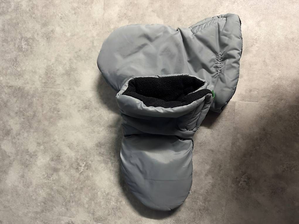 Guanti & manicotti: Kinderwagen Handschuhe- Grau – Usato da Hünenberg venduto da phi_b8qp 2