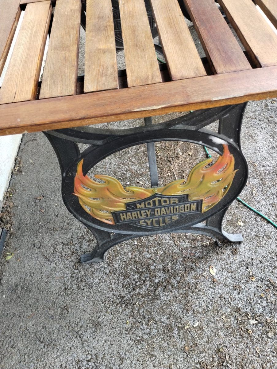 Tables: Harley Davidson Gartentisch – D'occasion à Erlinsbach par ricard_jjan